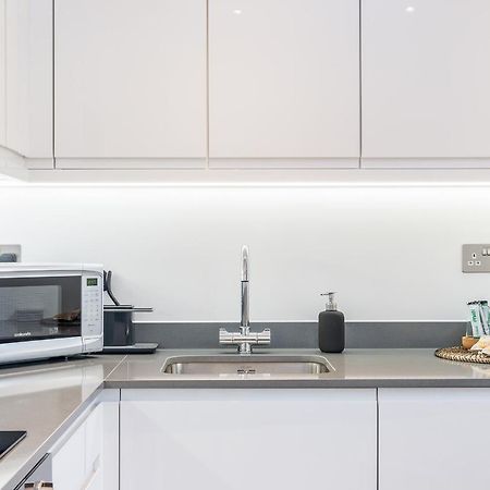 St Albans 2 Bed Luxury City Apartment, 5 Mins Walk To Train & Allocated Parking Ngoại thất bức ảnh