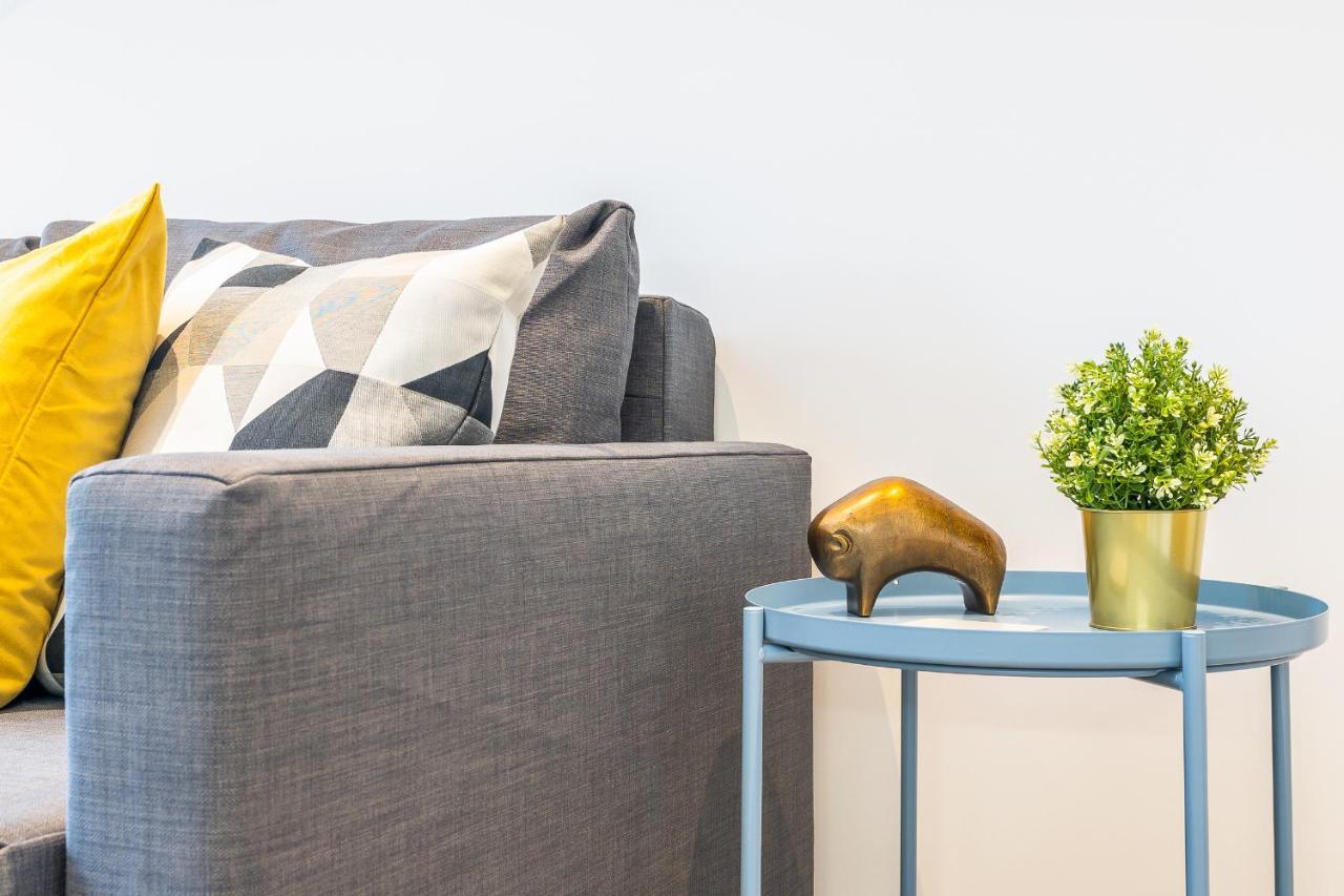 St Albans 2 Bed Luxury City Apartment, 5 Mins Walk To Train & Allocated Parking Ngoại thất bức ảnh