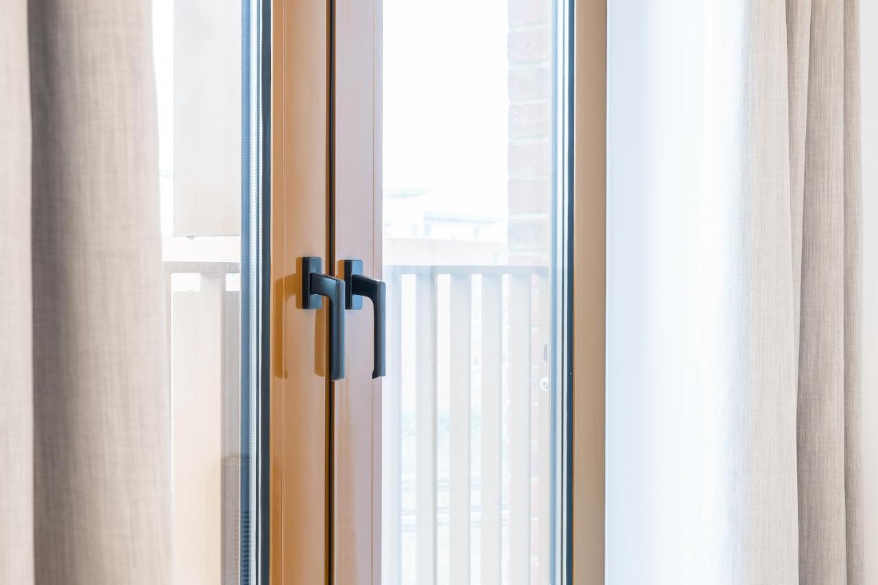 St Albans 2 Bed Luxury City Apartment, 5 Mins Walk To Train & Allocated Parking Ngoại thất bức ảnh
