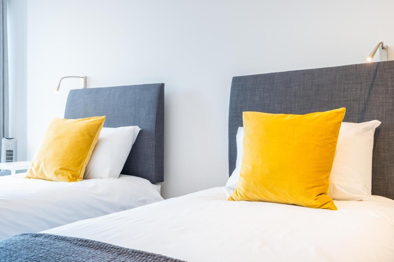 St Albans 2 Bed Luxury City Apartment, 5 Mins Walk To Train & Allocated Parking Ngoại thất bức ảnh